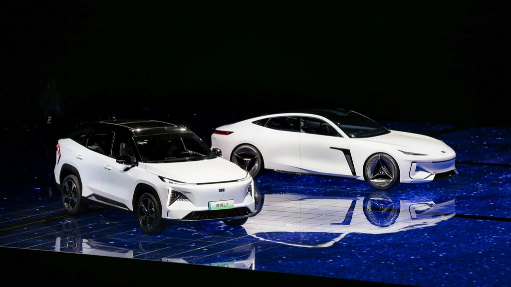 Galaxy L7, el que estrena la nueva familia de vehículos eléctricos e híbridos de Geely