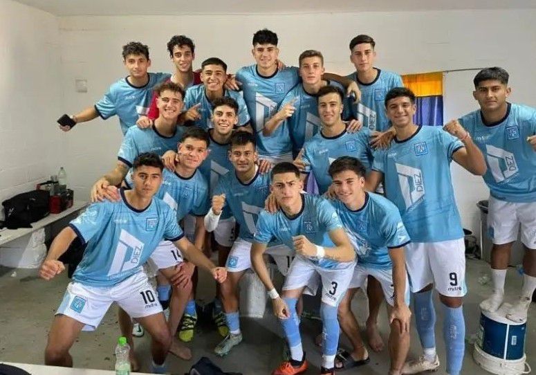 Tomás Schiavoni, futbolista de Arroyito que se destaca en Estudiantes de Río Cuarto