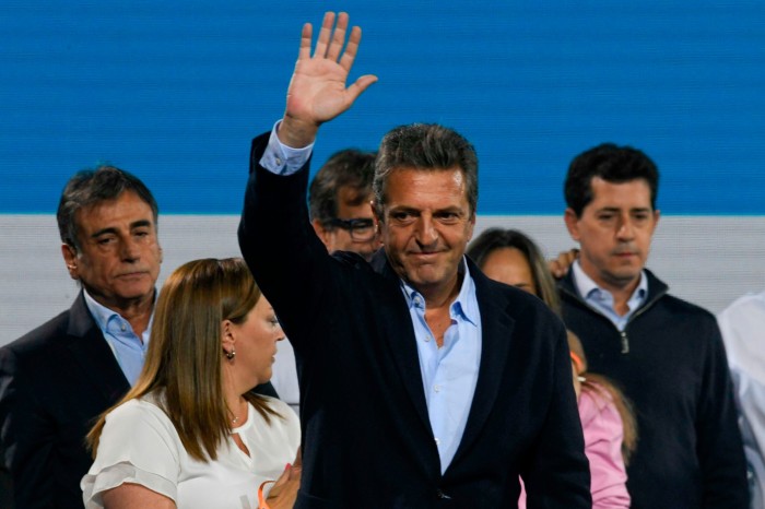 El radical libertario Javier Milei logra la victoria en las elecciones presidenciales de Argentina